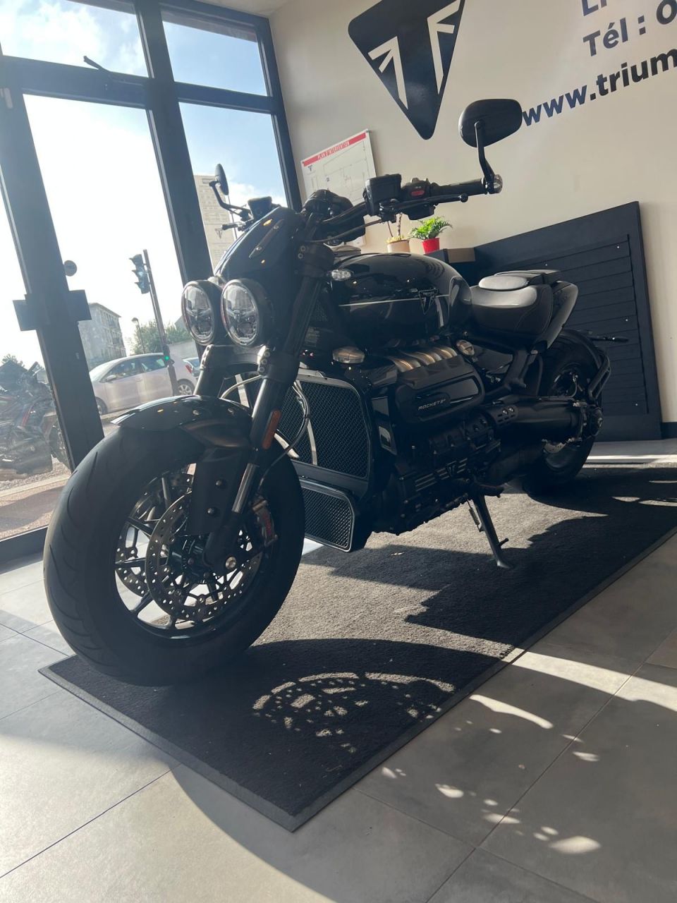 TRIUMPH ROCKET 3 R 4