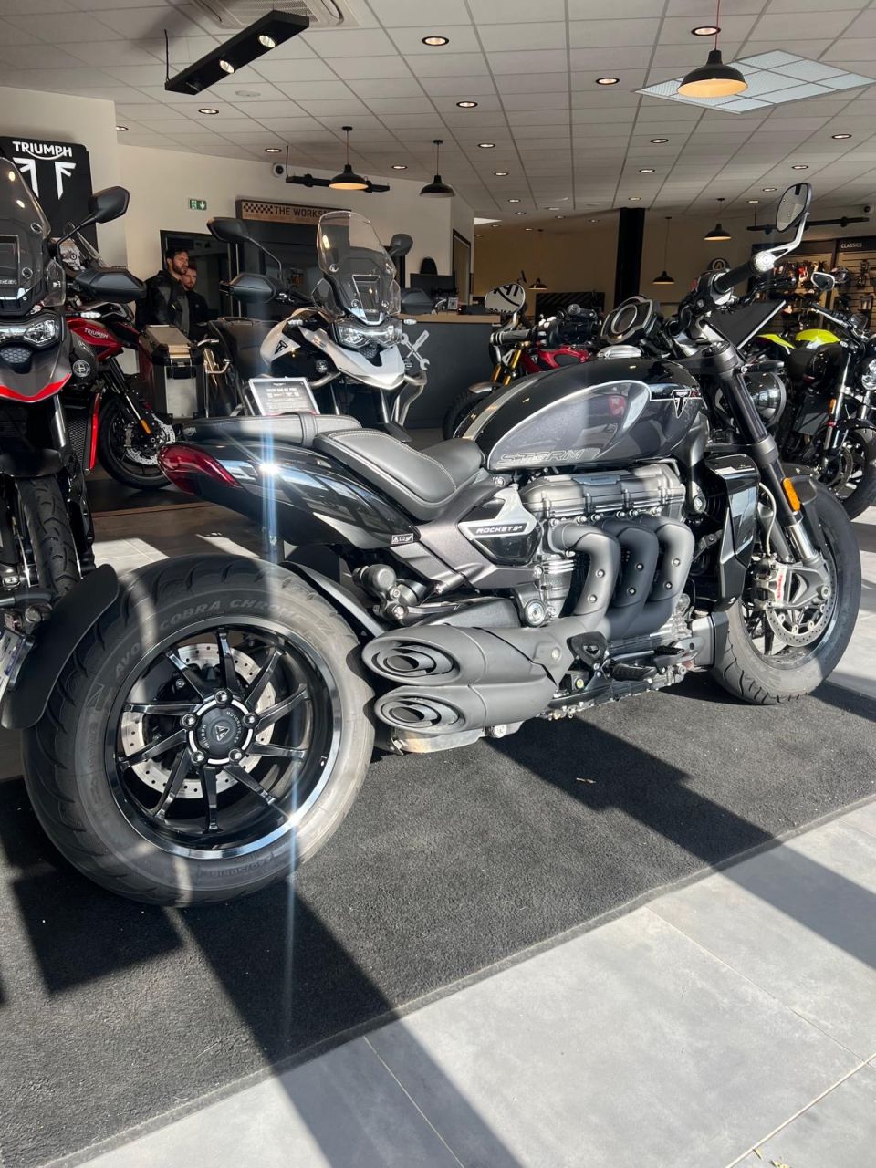 TRIUMPH ROCKET 3 R 4