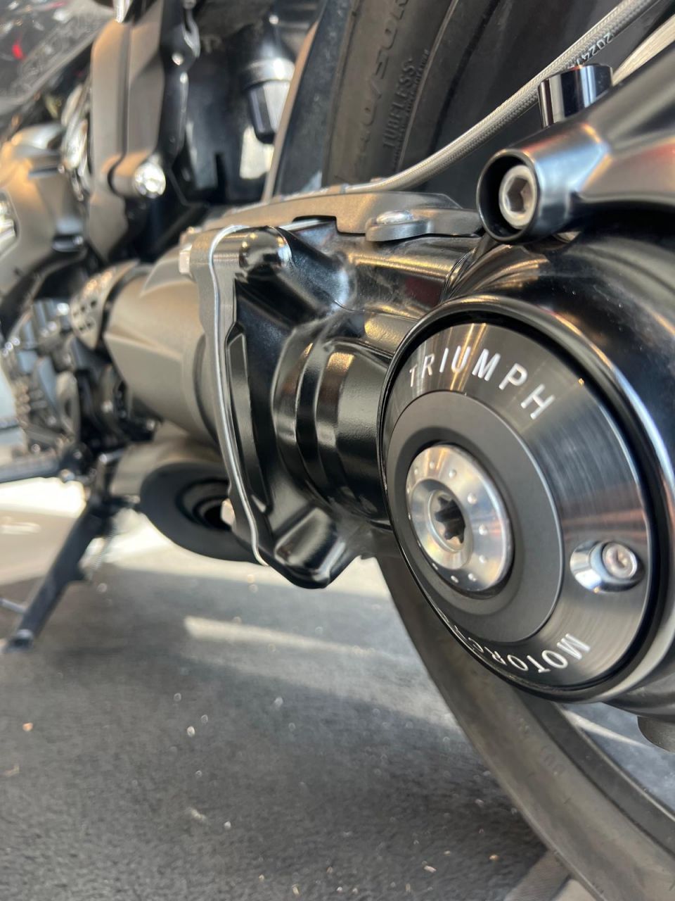 TRIUMPH ROCKET 3 R 4