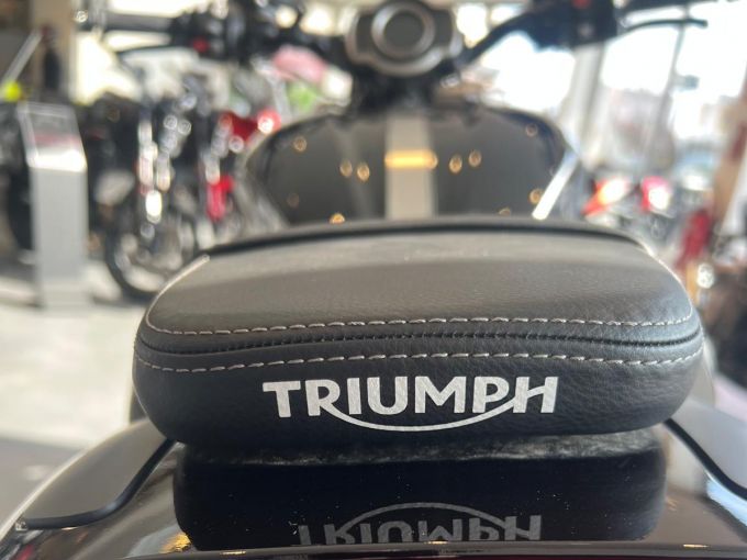 TRIUMPH ROCKET 3 R 4