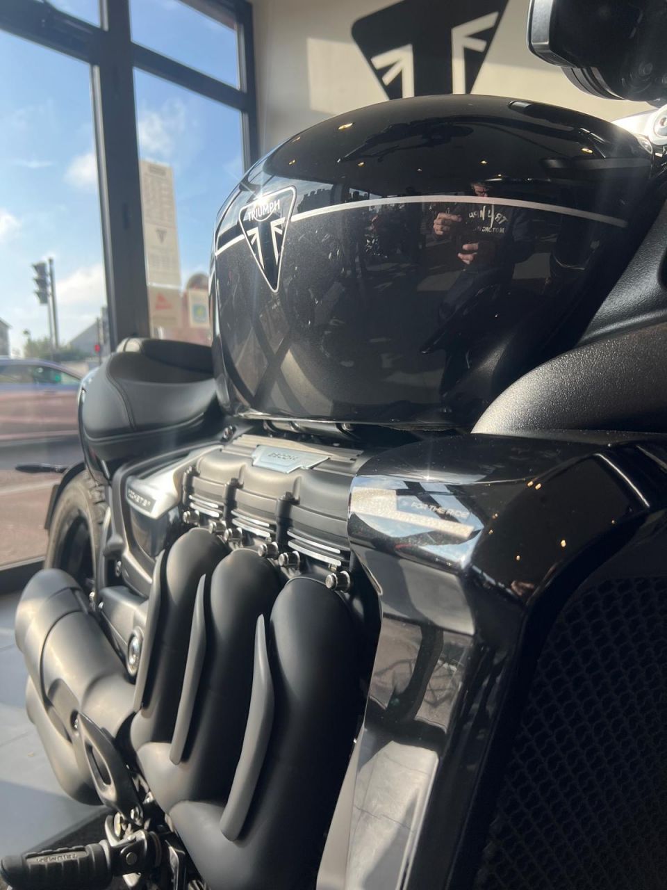 TRIUMPH ROCKET 3 R 4