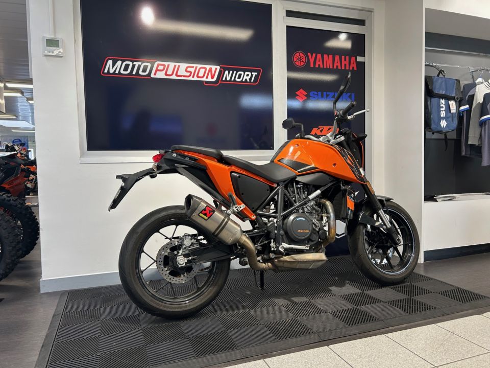 KTM 690 DUKE 4