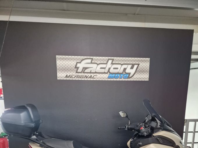 YAMAHA TRICITY 300 4