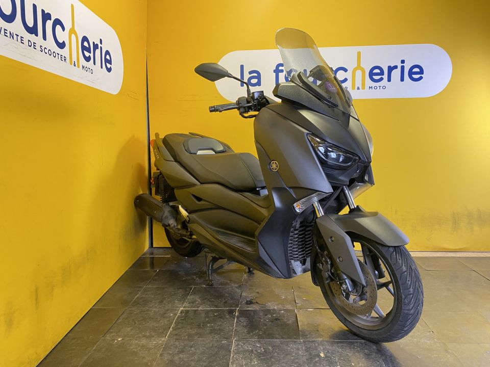 YAMAHA XMAX 125 4