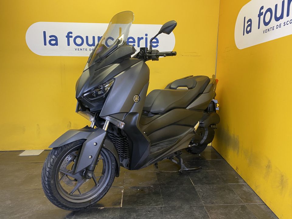 YAMAHA XMAX 125 4