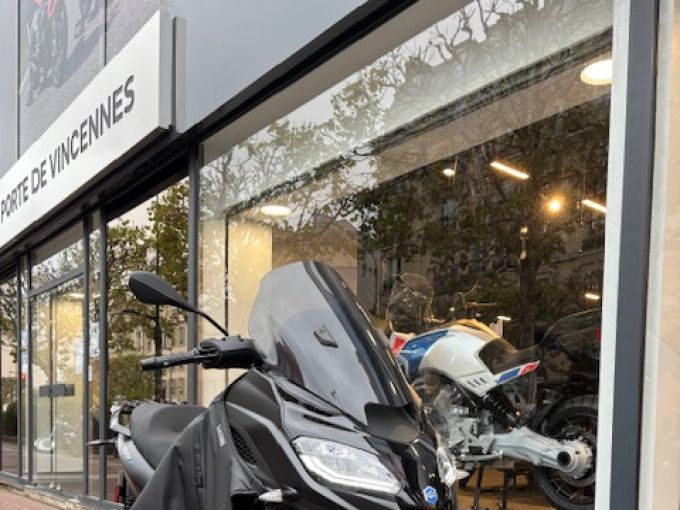PIAGGIO MP3 310 HPE SPORT 4