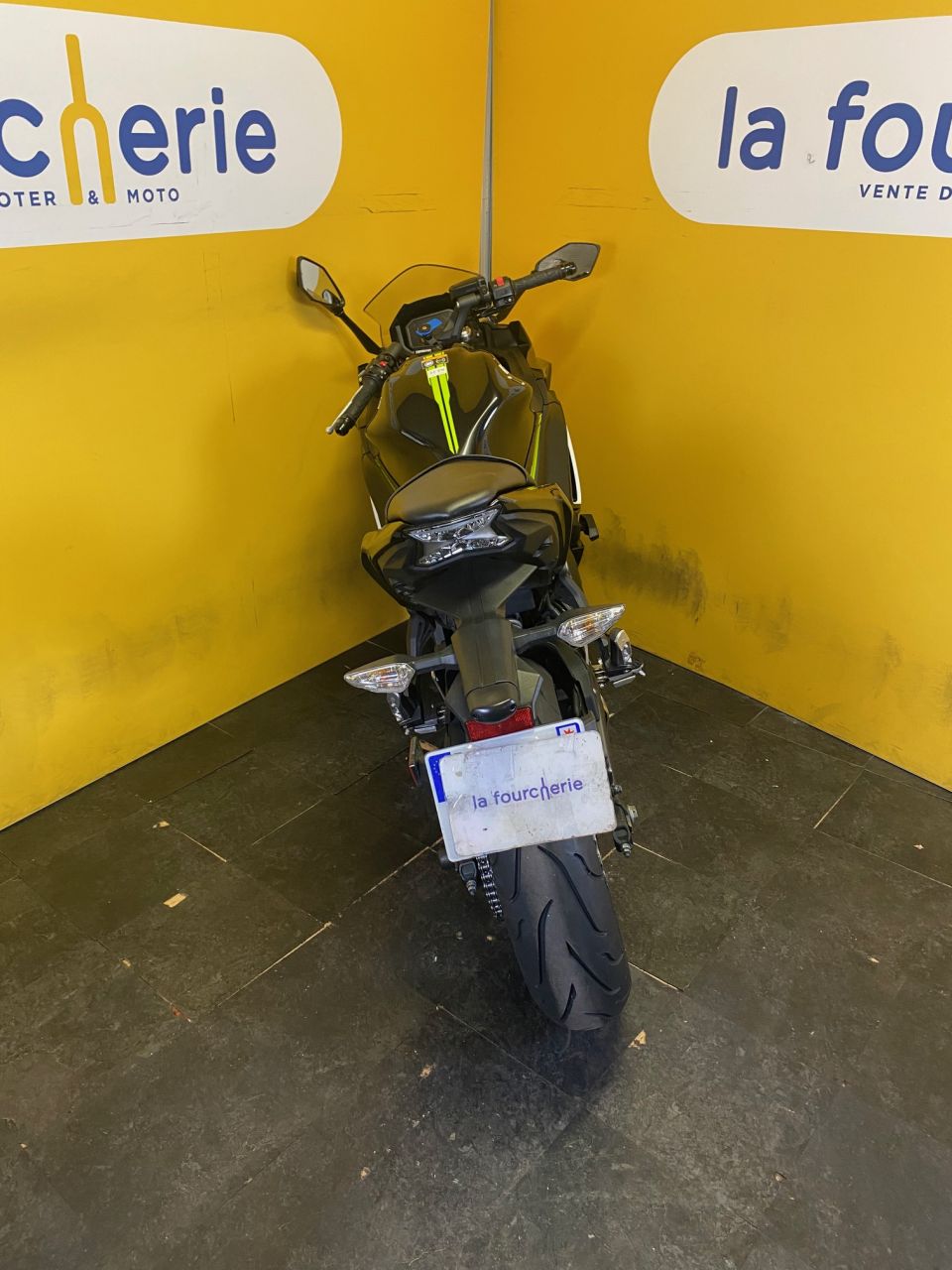 KAWASAKI NINJA 650 4