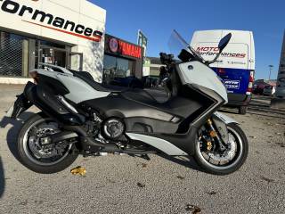 YAMAHA XP T-MAX 560 TECH MAX - 2025