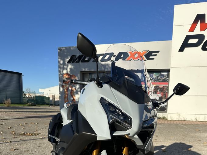 YAMAHA XP T-MAX 560 TECH MAX 4
