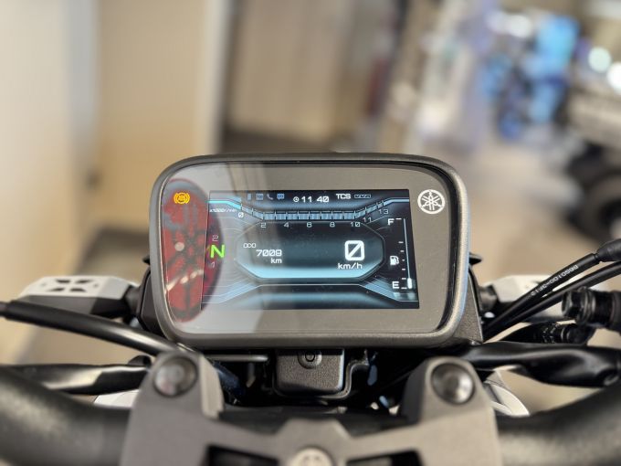 YAMAHA MT-125 ABS 4