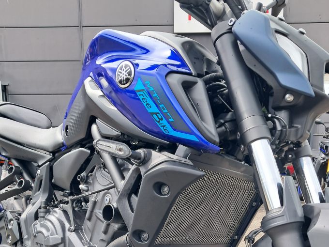 YAMAHA MT-07 (47.5CV) 4