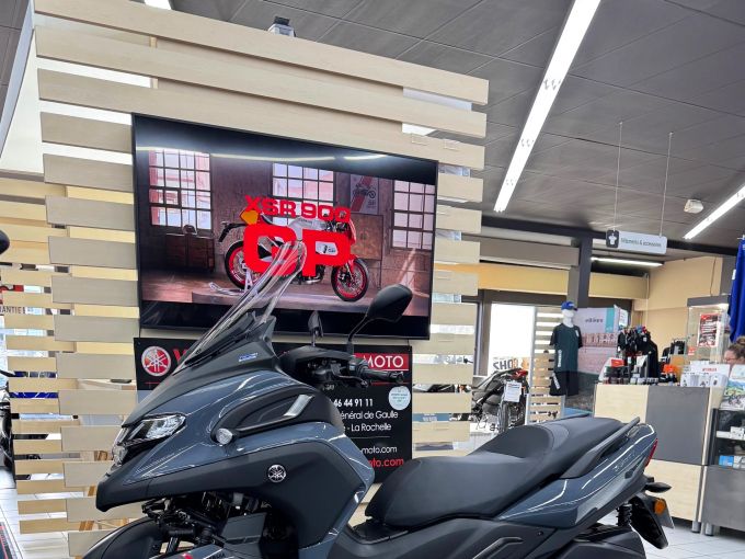 YAMAHA TRICITY 300 4