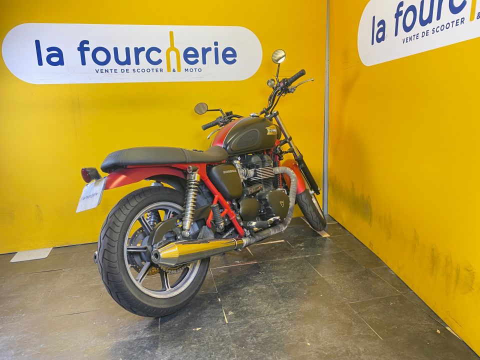 TRIUMPH BONNEVILLE 865 T100 4