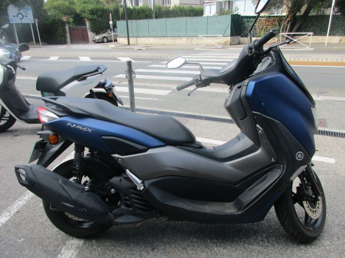 YAMAHA NMAX 125 4