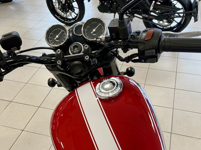 BSA GOLDSTAR 650 4