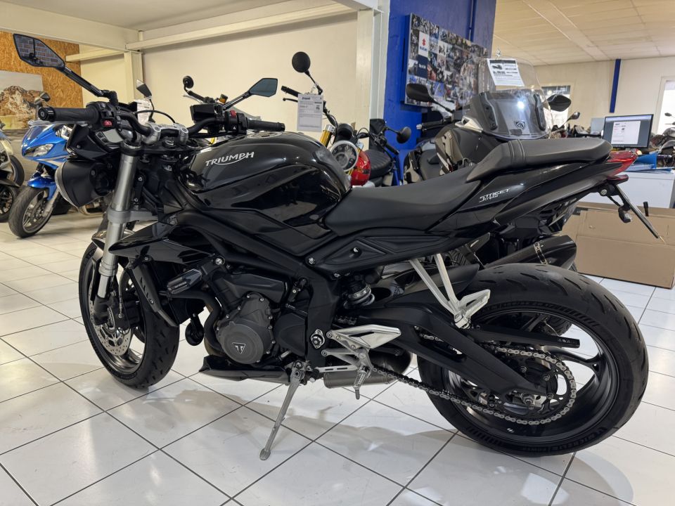 TRIUMPH STREET TRIPLE 660 S A2 4