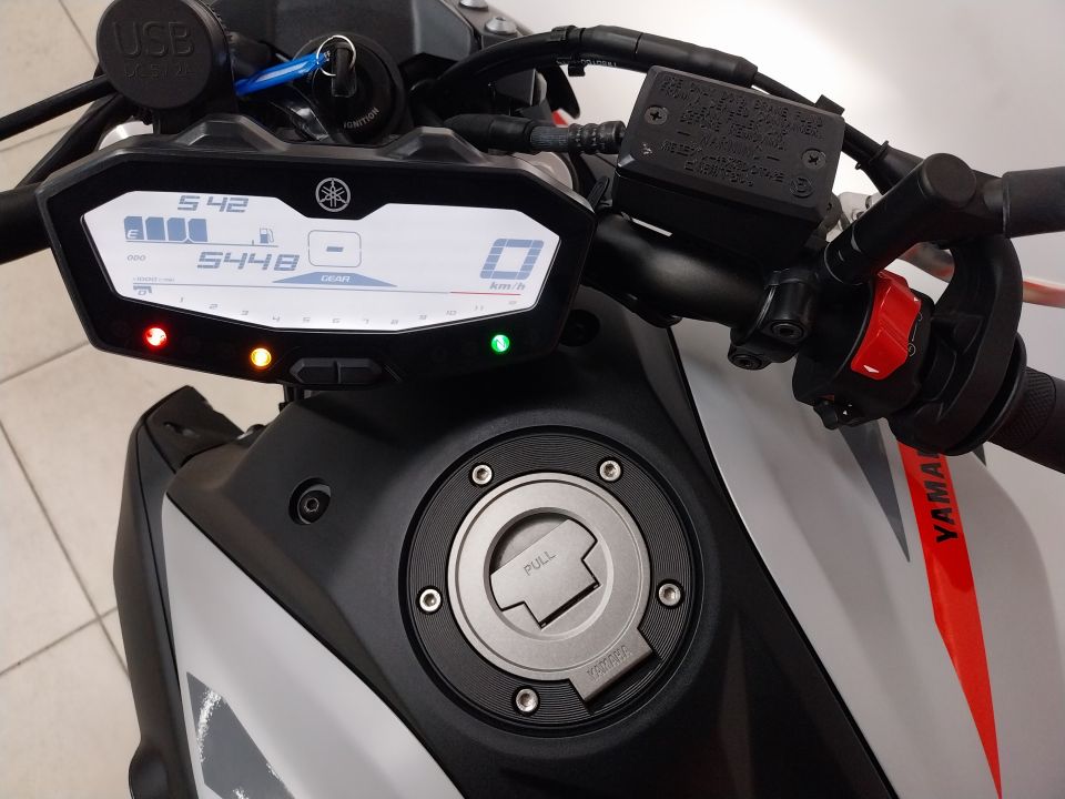 YAMAHA MT07 BRIDEE A2 4
