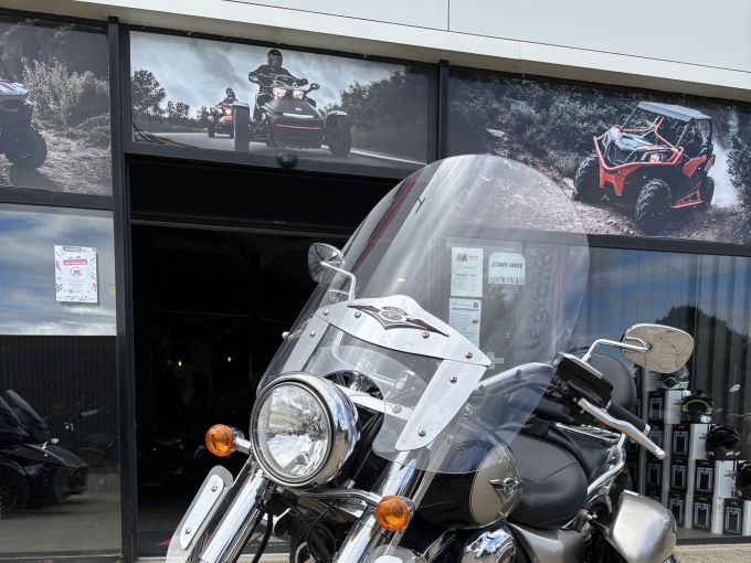 KAWASAKI VN 1700 TOURER 4