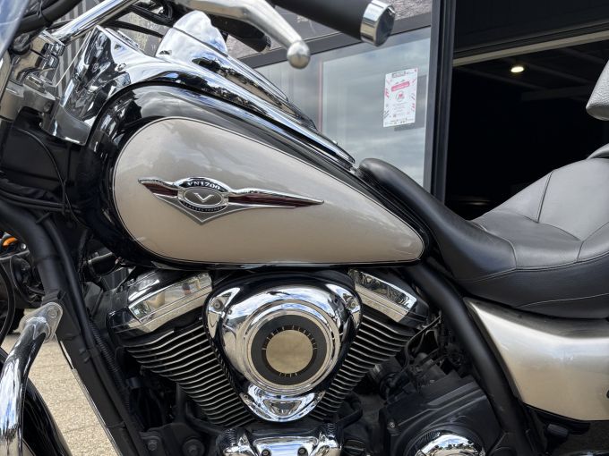KAWASAKI VN 1700 TOURER 4
