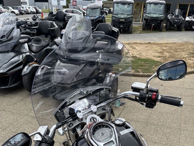 KAWASAKI VN 1700 TOURER 4