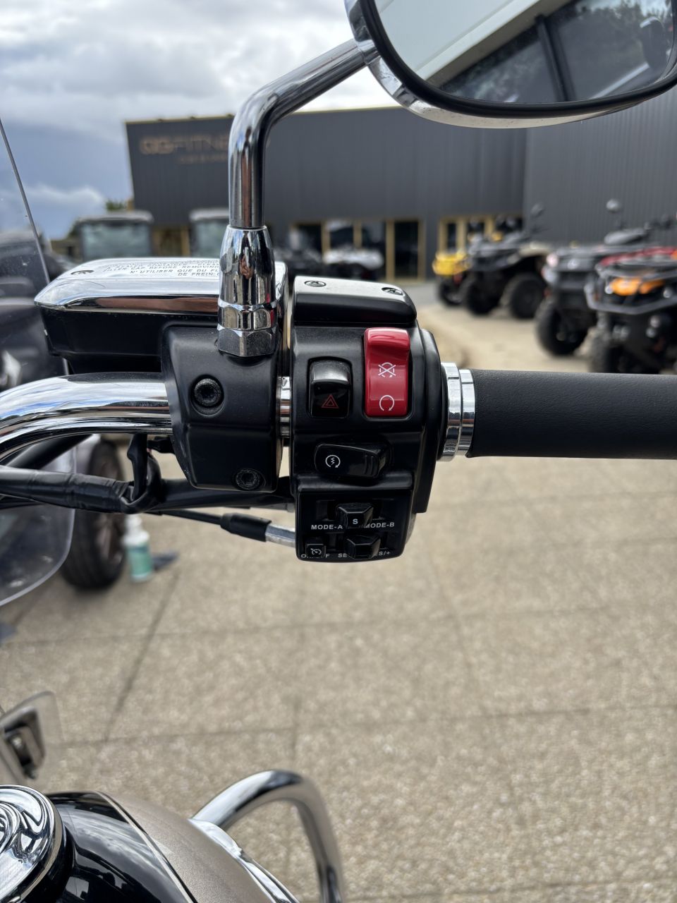 KAWASAKI VN 1700 TOURER 4