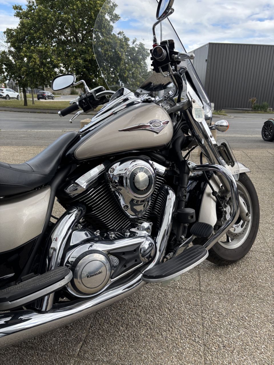 KAWASAKI VN 1700 TOURER 4