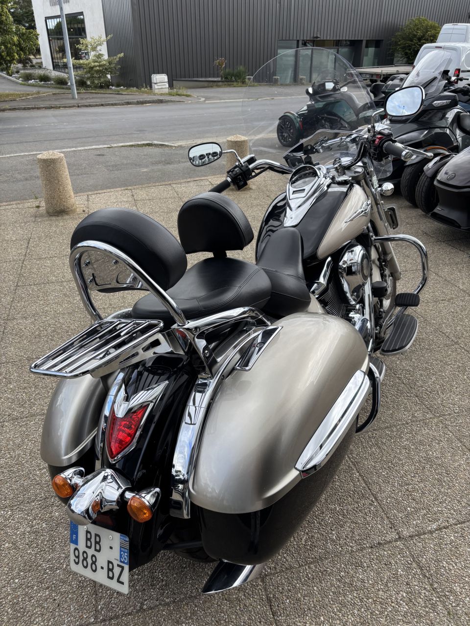 KAWASAKI VN 1700 TOURER 4