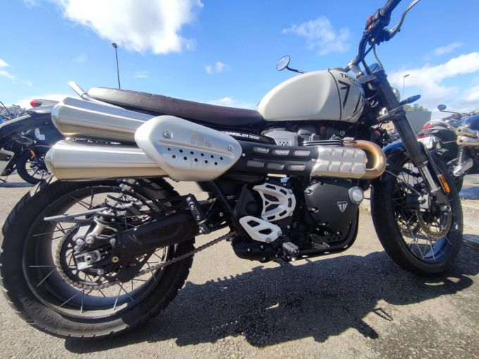 TRIUMPH SCRAMBLER 1200 4