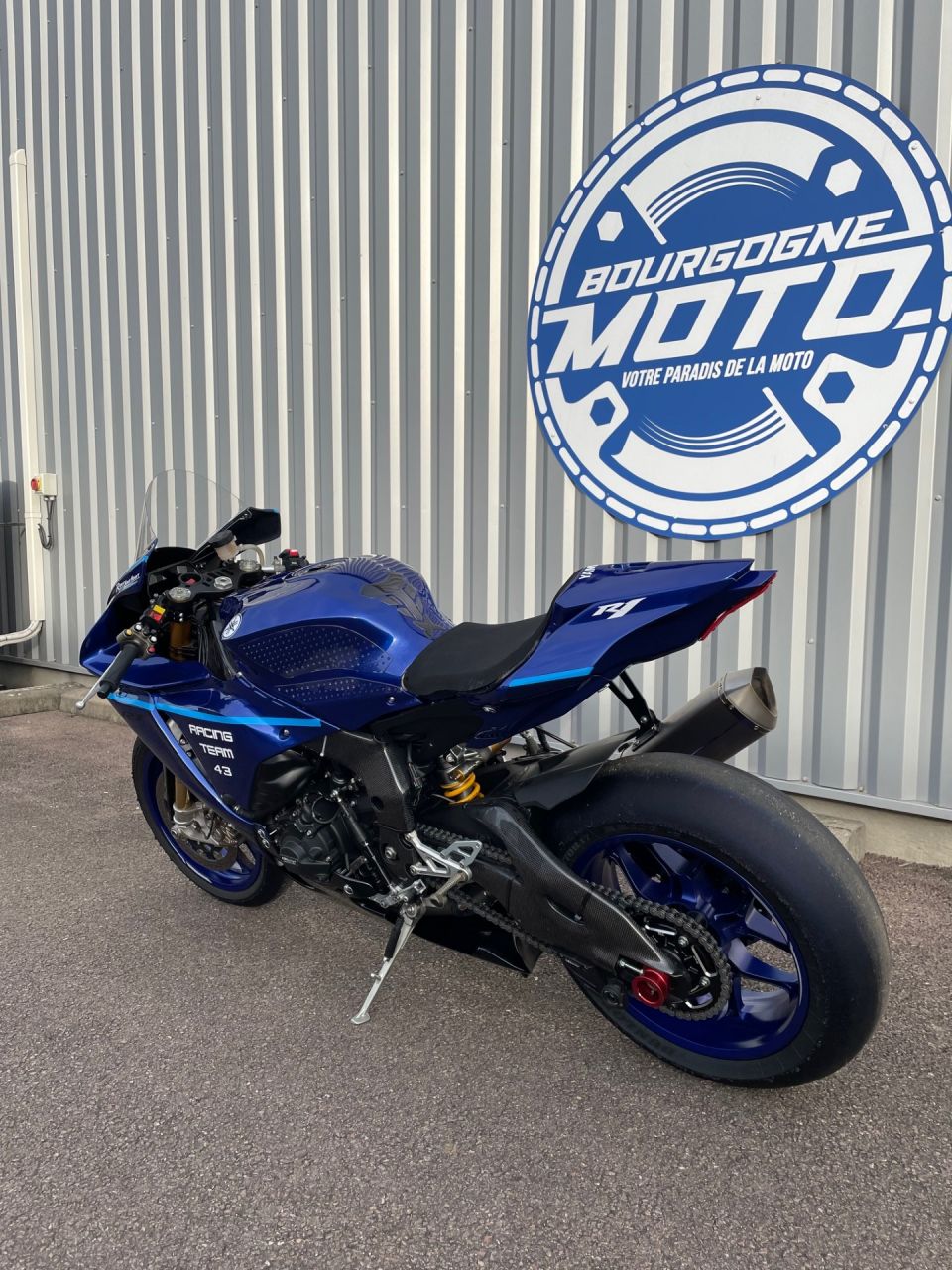 YAMAHA YZF 1000 R1 4