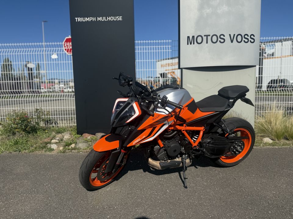 KTM 1290 SUPER DUKE R 4