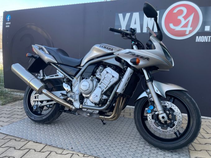 YAMAHA FZS FAZER 1000 4