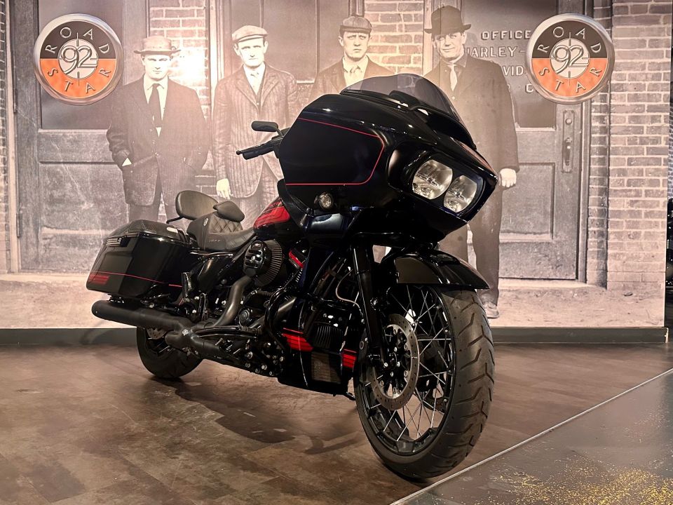 HARLEY-DAVIDSON TOURING ROAD GLIDE 1923 CVO 4