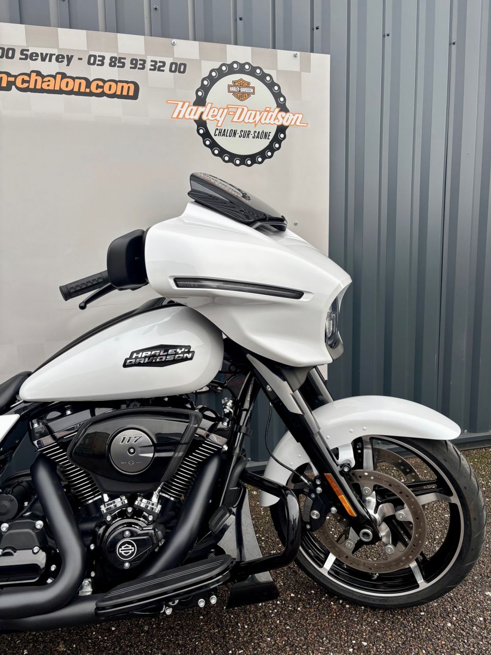 HARLEY-DAVIDSON TOURING STREET GLIDE 1923 4