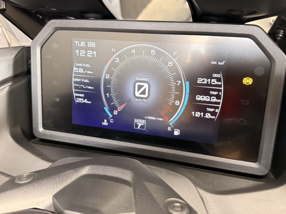 YAMAHA XP T-MAX 560 TECH MAX 4