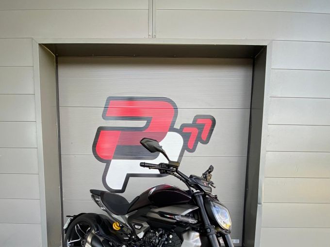 DUCATI XDIAVEL V4 4