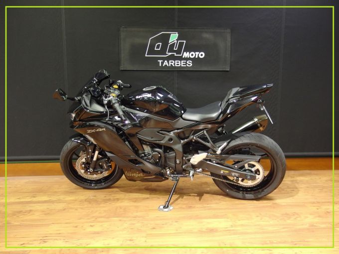 KAWASAKI Ninja ZX-4R 4