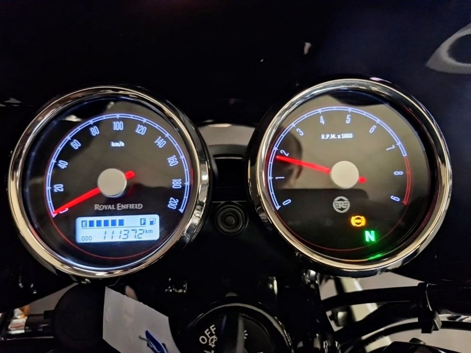 ROYAL ENFIELD INTERCEPTOR 4