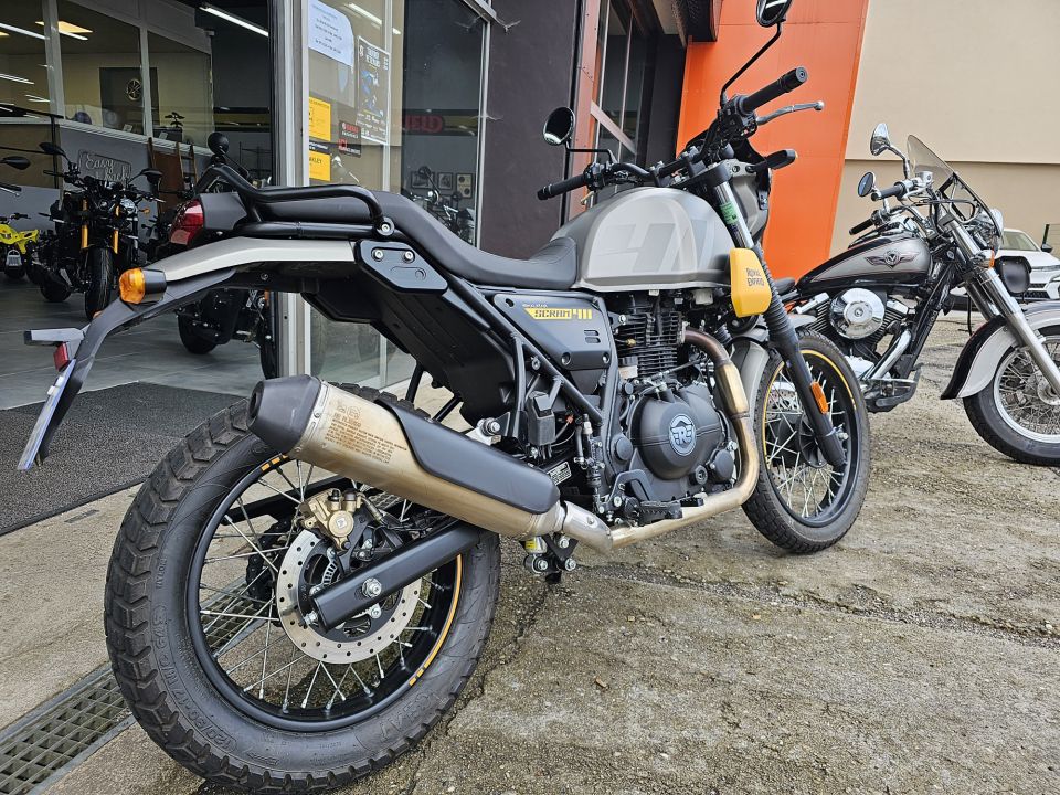 ROYAL ENFIELD SCRAM 411 4