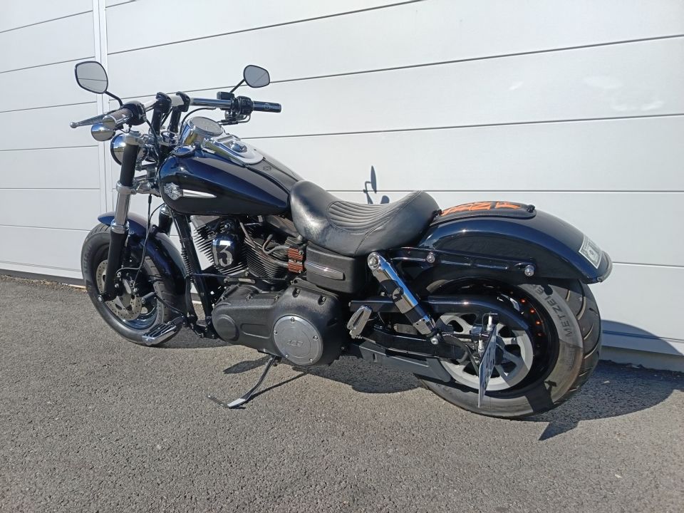 HARLEY-DAVIDSON DYNA FAT BOB 1690 4