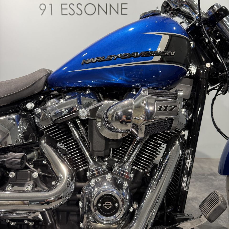 HARLEY-DAVIDSON SOFTAIL BREAKOUT 1923 4