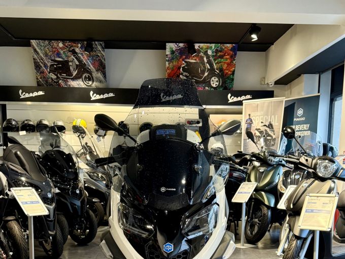 PIAGGIO MP3 400 HPE MY22 4