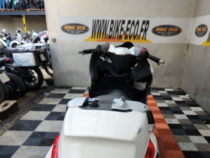 PIAGGIO XEVO 125 4