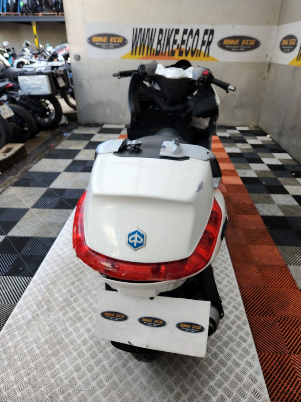 PIAGGIO XEVO 125 4