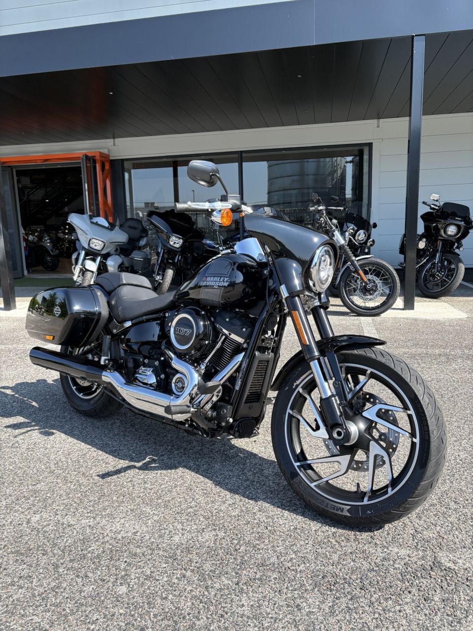 HARLEY-DAVIDSON SOFTAIL SPORT GLIDE 1745 4