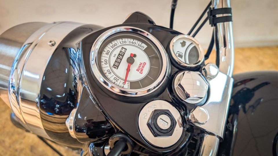 ROYAL ENFIELD BULLET 500 CLASSIC 4