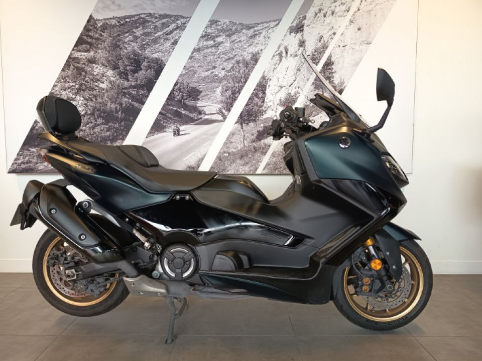 YAMAHA T-MAX 560 TECH MAX 4