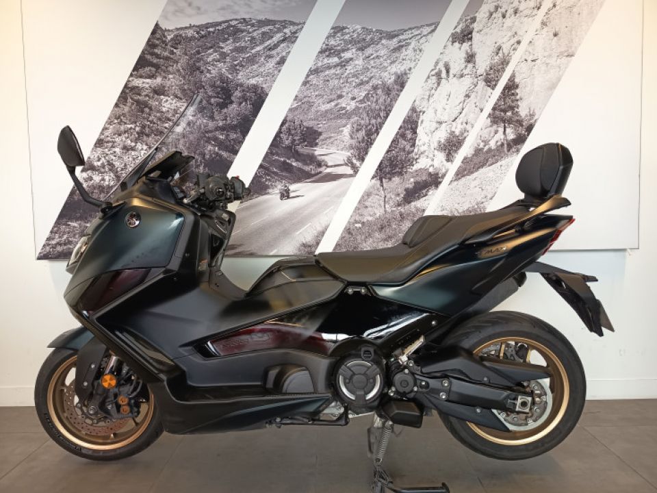 YAMAHA T-MAX 560 TECH MAX 4