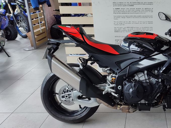 APRILIA TUONO 1100 V4 FACTORY 4