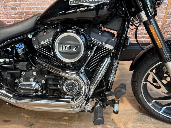 HARLEY-DAVIDSON SOFTAIL SPORT GLIDE 1745 4
