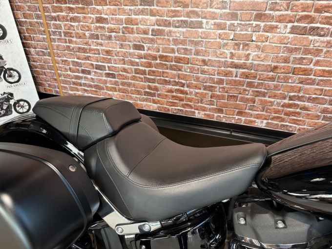 HARLEY-DAVIDSON SOFTAIL SPORT GLIDE 1745 4